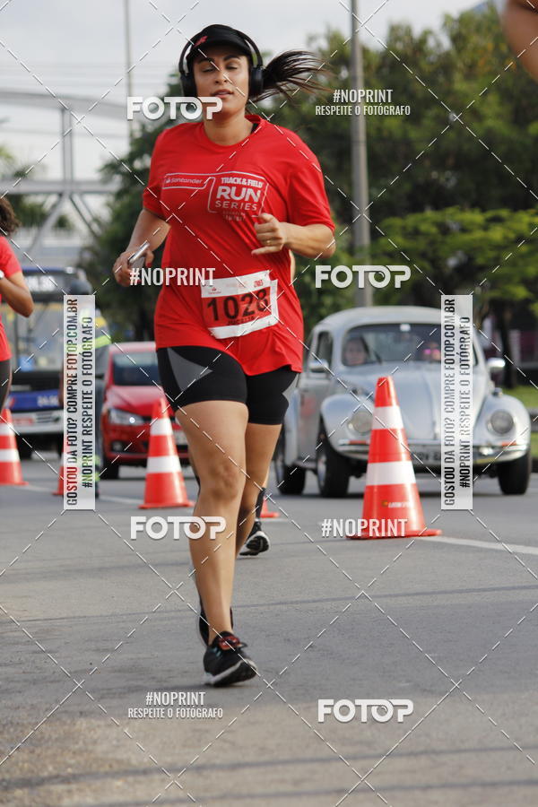 Buy your photos of the eventSantander Track & Field Run Series - Shopping Tambor on Fotop