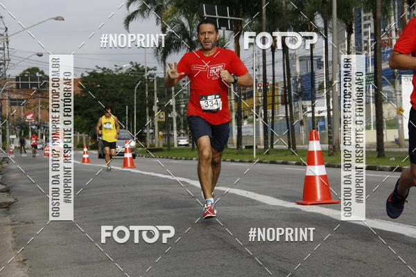 Buy your photos of the eventSantander Track & Field Run Series - Shopping Tambor on Fotop