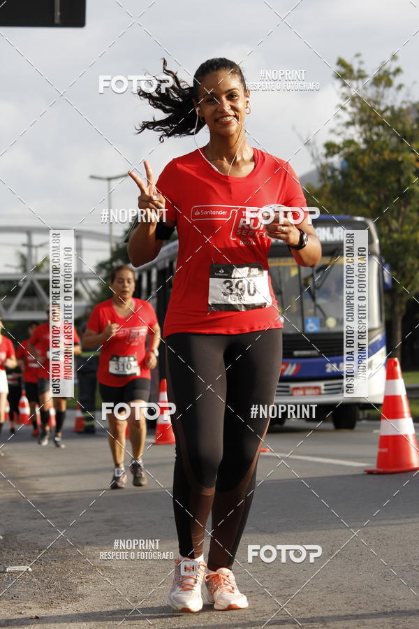 Buy your photos of the eventSantander Track & Field Run Series - Shopping Tambor on Fotop