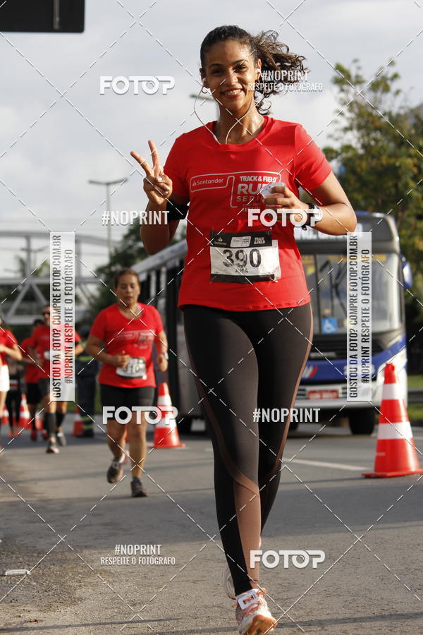 Buy your photos of the eventSantander Track & Field Run Series - Shopping Tambor on Fotop