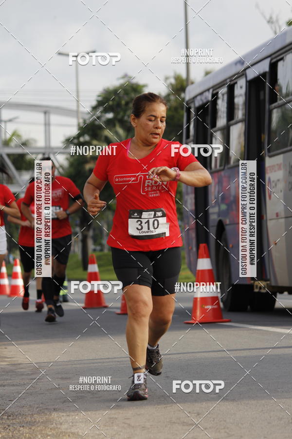 Buy your photos of the eventSantander Track & Field Run Series - Shopping Tambor on Fotop