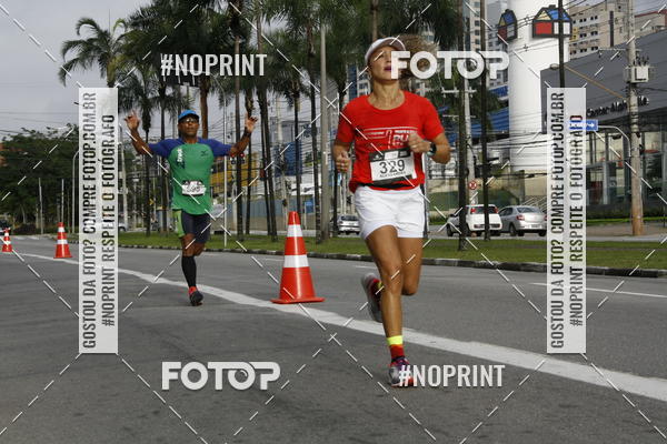 Buy your photos of the eventSantander Track & Field Run Series - Shopping Tambor on Fotop
