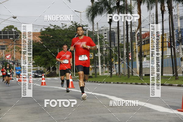 Buy your photos of the eventSantander Track & Field Run Series - Shopping Tambor on Fotop
