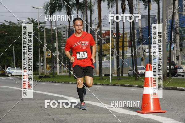 Buy your photos of the eventSantander Track & Field Run Series - Shopping Tambor on Fotop