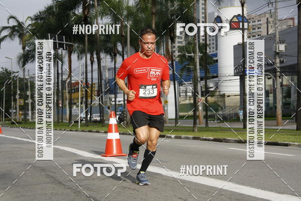 Buy your photos of the eventSantander Track & Field Run Series - Shopping Tambor on Fotop