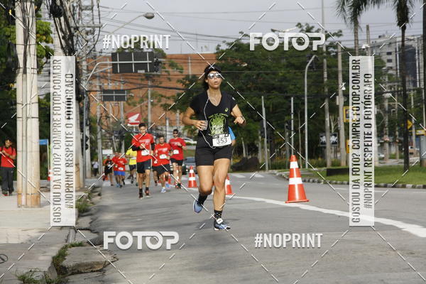 Buy your photos of the eventSantander Track & Field Run Series - Shopping Tambor on Fotop