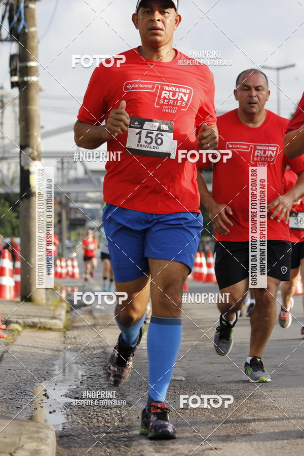 Buy your photos of the eventSantander Track & Field Run Series - Shopping Tambor on Fotop