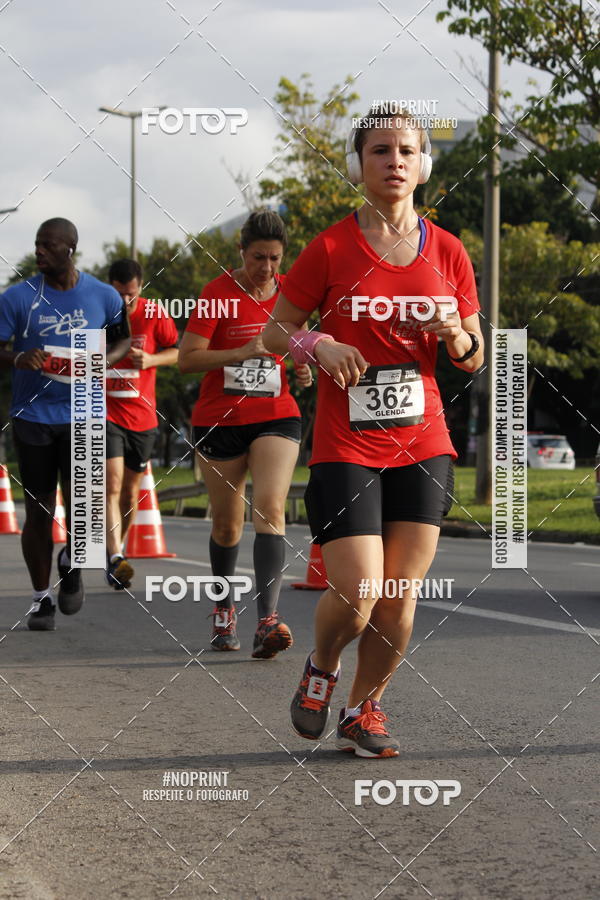 Buy your photos of the eventSantander Track & Field Run Series - Shopping Tambor on Fotop