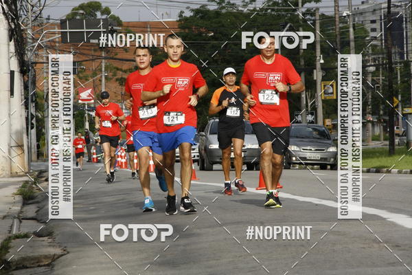 Buy your photos of the eventSantander Track & Field Run Series - Shopping Tambor on Fotop