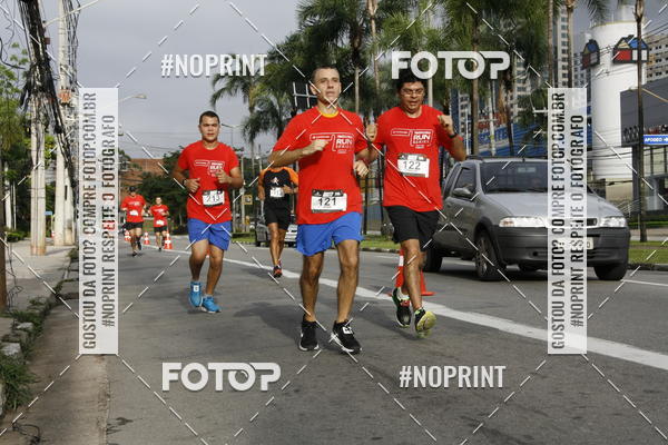 Buy your photos of the eventSantander Track & Field Run Series - Shopping Tambor on Fotop
