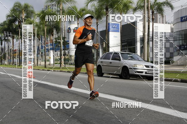 Buy your photos of the eventSantander Track & Field Run Series - Shopping Tambor on Fotop