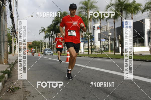 Buy your photos of the eventSantander Track & Field Run Series - Shopping Tambor on Fotop
