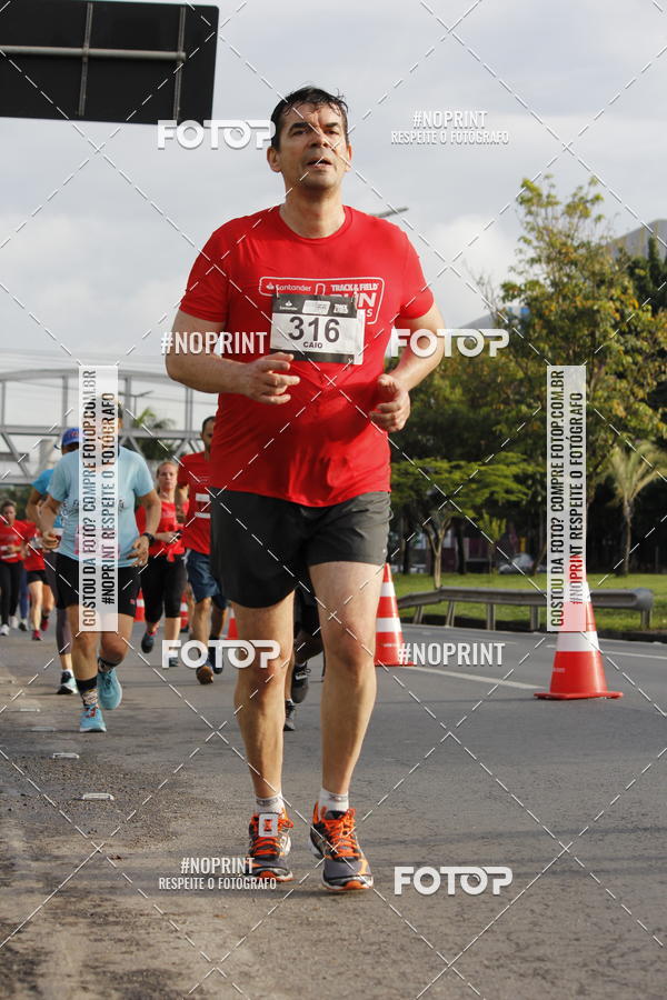Buy your photos of the eventSantander Track & Field Run Series - Shopping Tambor on Fotop