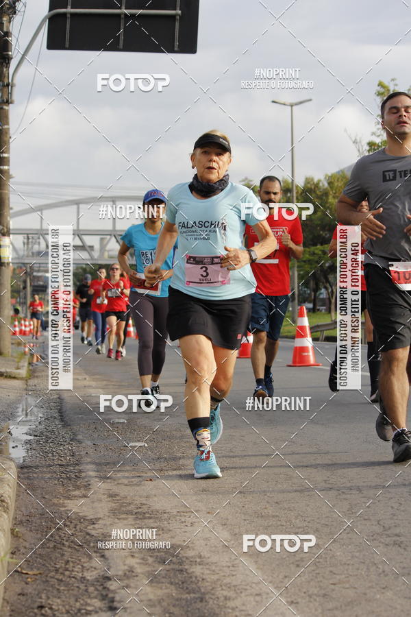 Buy your photos of the eventSantander Track & Field Run Series - Shopping Tambor on Fotop