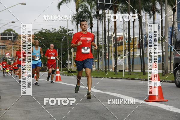 Buy your photos of the eventSantander Track & Field Run Series - Shopping Tambor on Fotop