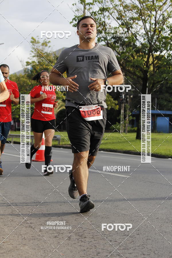 Buy your photos of the eventSantander Track & Field Run Series - Shopping Tambor on Fotop