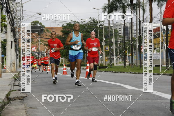 Buy your photos of the eventSantander Track & Field Run Series - Shopping Tambor on Fotop