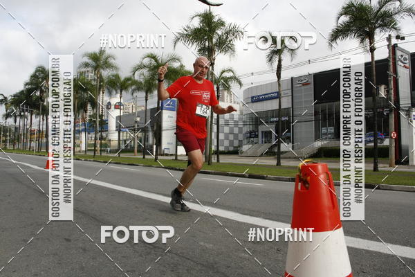 Buy your photos of the eventSantander Track & Field Run Series - Shopping Tambor on Fotop
