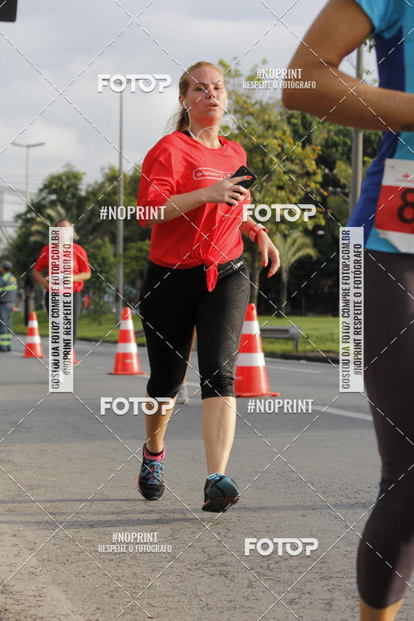 Buy your photos of the eventSantander Track & Field Run Series - Shopping Tambor on Fotop