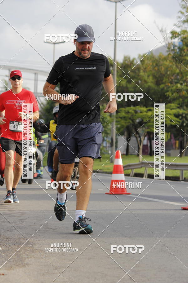 Buy your photos of the eventSantander Track & Field Run Series - Shopping Tambor on Fotop