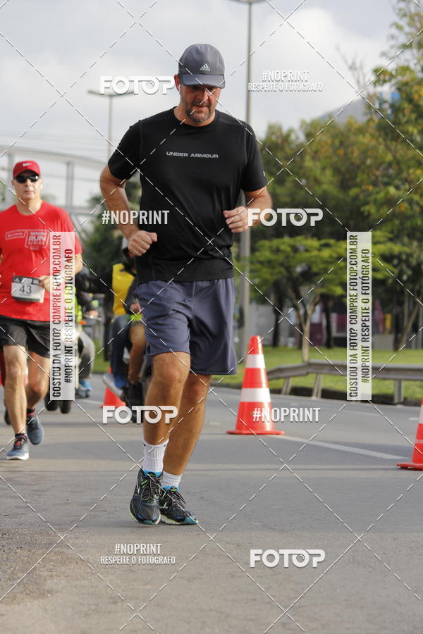 Buy your photos of the eventSantander Track & Field Run Series - Shopping Tambor on Fotop