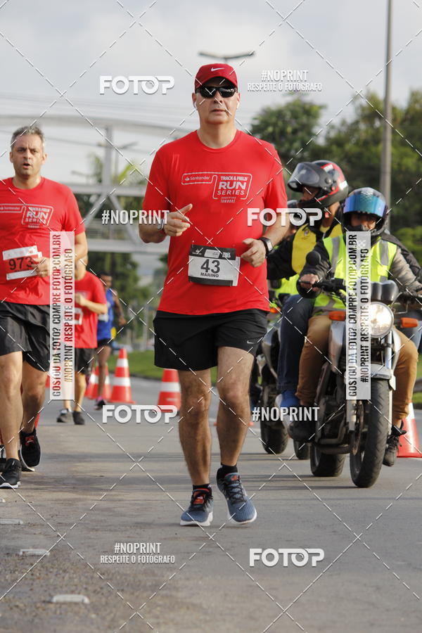 Buy your photos of the eventSantander Track & Field Run Series - Shopping Tambor on Fotop