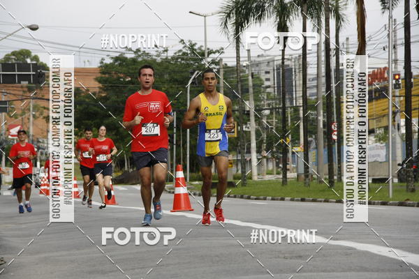 Buy your photos of the eventSantander Track & Field Run Series - Shopping Tambor on Fotop