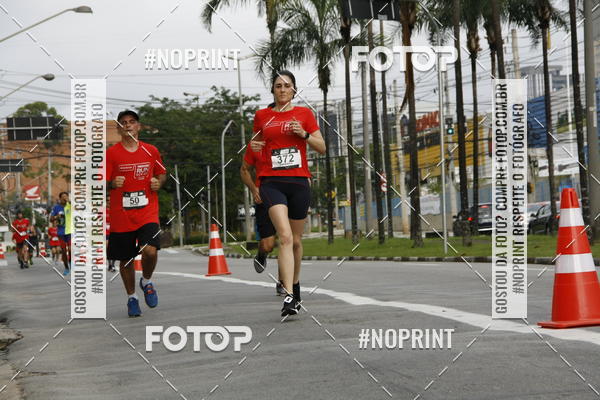 Buy your photos of the eventSantander Track & Field Run Series - Shopping Tambor on Fotop