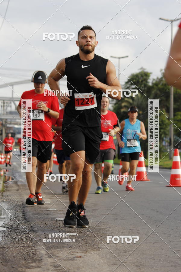 Buy your photos of the eventSantander Track & Field Run Series - Shopping Tambor on Fotop