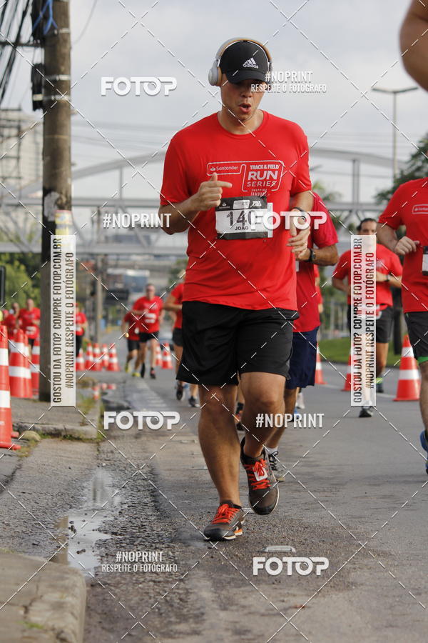 Buy your photos of the eventSantander Track & Field Run Series - Shopping Tambor on Fotop