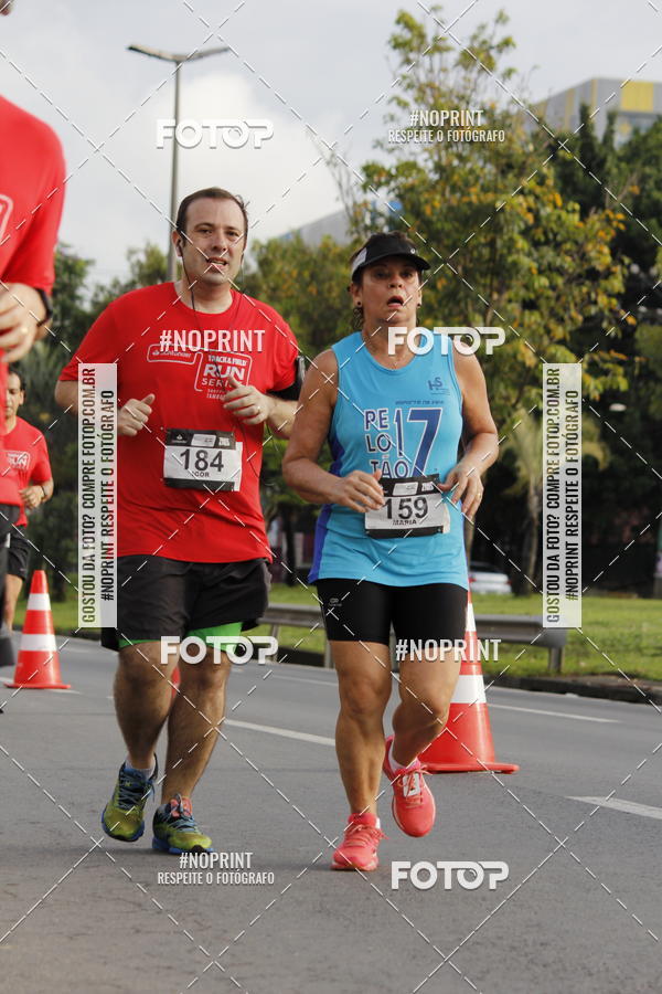 Buy your photos of the eventSantander Track & Field Run Series - Shopping Tambor on Fotop