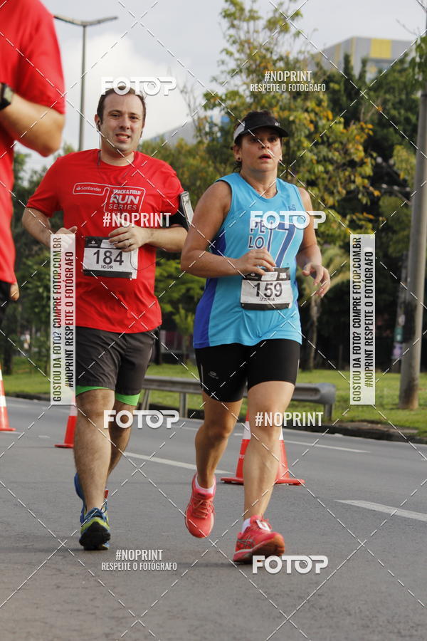 Buy your photos of the eventSantander Track & Field Run Series - Shopping Tambor on Fotop