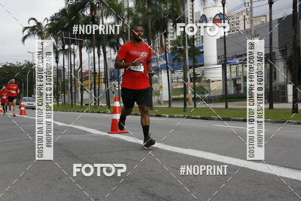 Buy your photos of the eventSantander Track & Field Run Series - Shopping Tambor on Fotop
