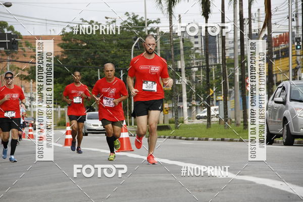 Buy your photos of the eventSantander Track & Field Run Series - Shopping Tambor on Fotop