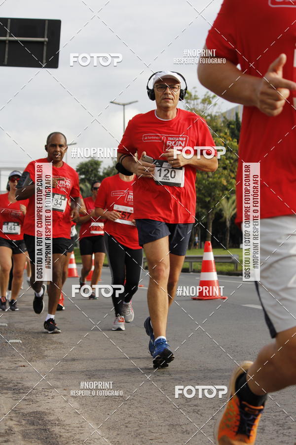 Buy your photos of the eventSantander Track & Field Run Series - Shopping Tambor on Fotop