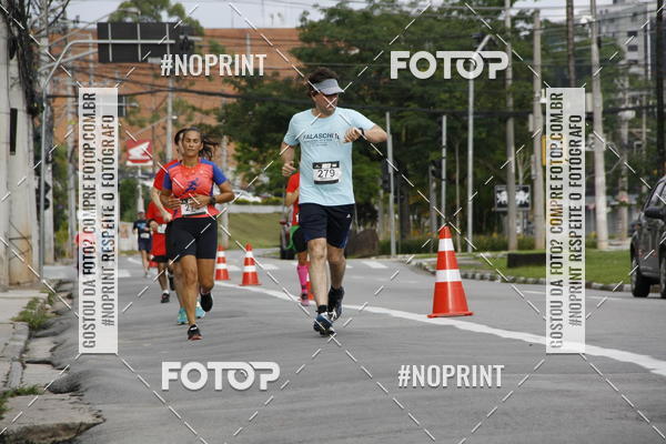 Buy your photos of the eventSantander Track & Field Run Series - Shopping Tambor on Fotop