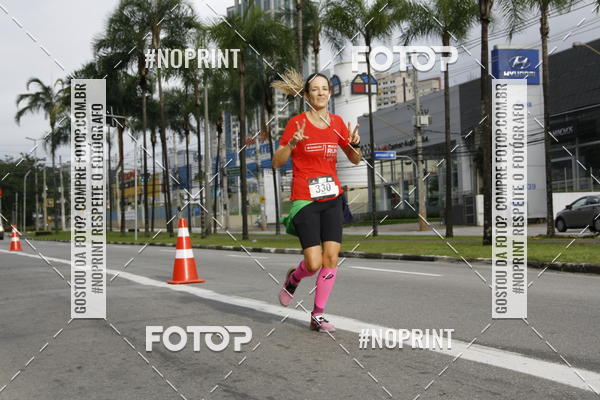 Buy your photos of the eventSantander Track & Field Run Series - Shopping Tambor on Fotop