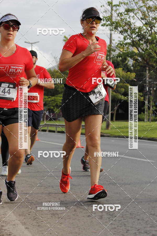 Buy your photos of the eventSantander Track & Field Run Series - Shopping Tambor on Fotop
