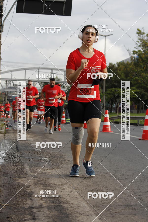 Buy your photos of the eventSantander Track & Field Run Series - Shopping Tambor on Fotop
