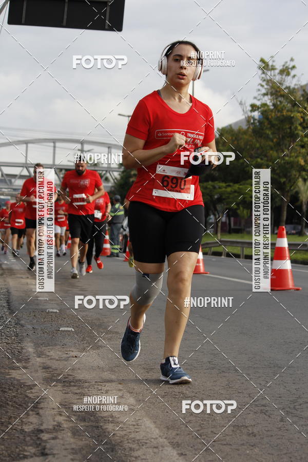 Buy your photos of the eventSantander Track & Field Run Series - Shopping Tambor on Fotop