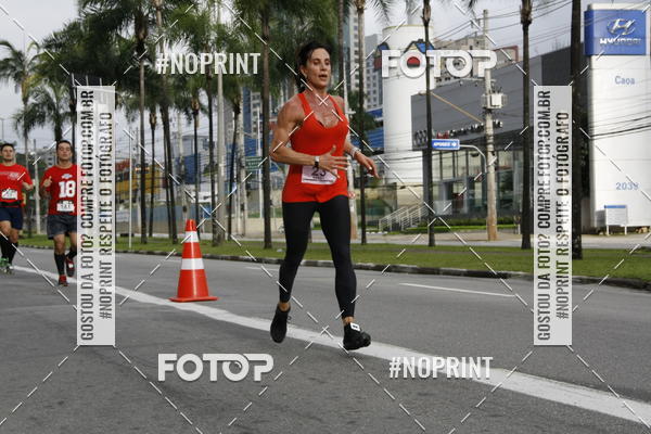 Buy your photos of the eventSantander Track & Field Run Series - Shopping Tambor on Fotop