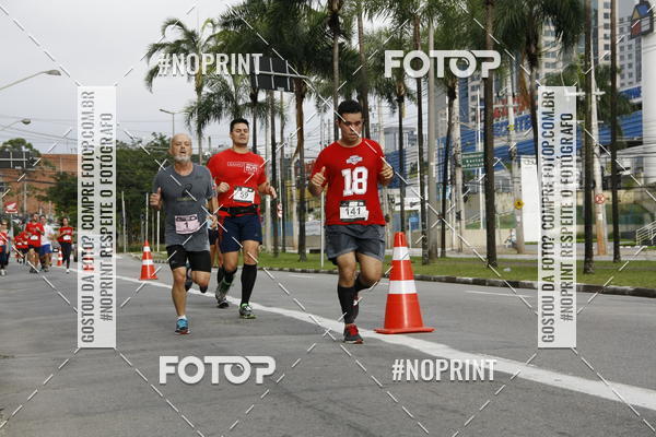 Buy your photos of the eventSantander Track & Field Run Series - Shopping Tambor on Fotop