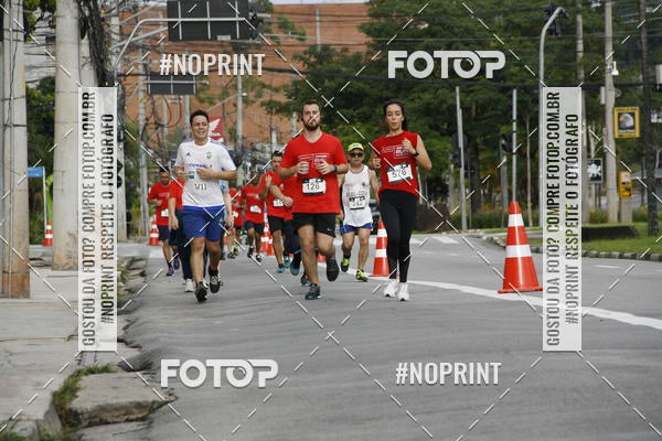 Buy your photos of the eventSantander Track & Field Run Series - Shopping Tambor on Fotop