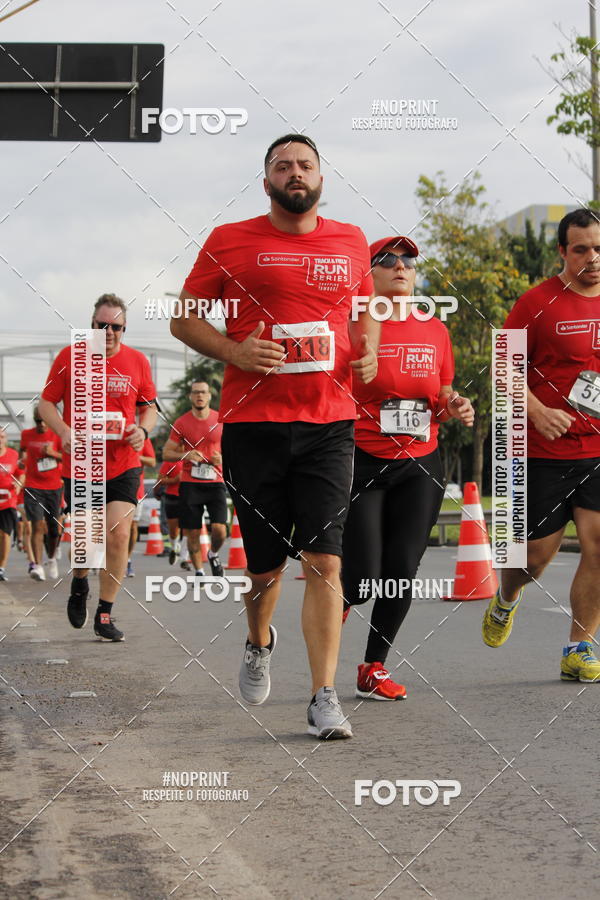 Buy your photos of the eventSantander Track & Field Run Series - Shopping Tambor on Fotop