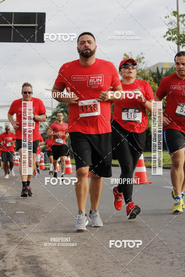 Buy your photos of the eventSantander Track & Field Run Series - Shopping Tambor on Fotop