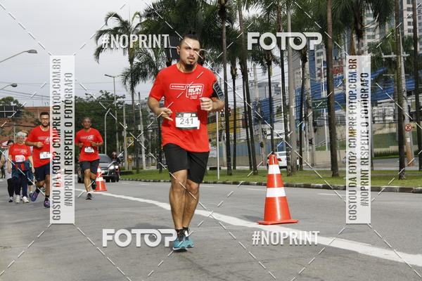 Buy your photos of the eventSantander Track & Field Run Series - Shopping Tambor on Fotop