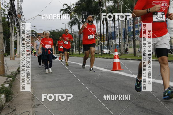 Buy your photos of the eventSantander Track & Field Run Series - Shopping Tambor on Fotop