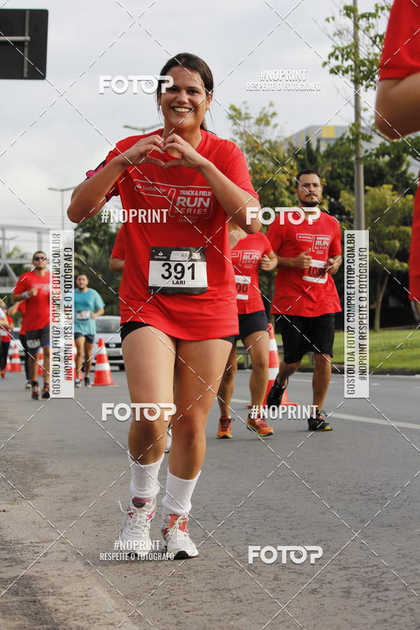 Buy your photos of the eventSantander Track & Field Run Series - Shopping Tambor on Fotop