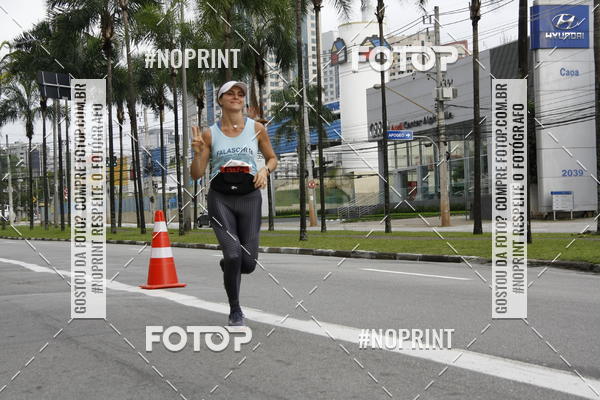 Buy your photos of the eventSantander Track & Field Run Series - Shopping Tambor on Fotop