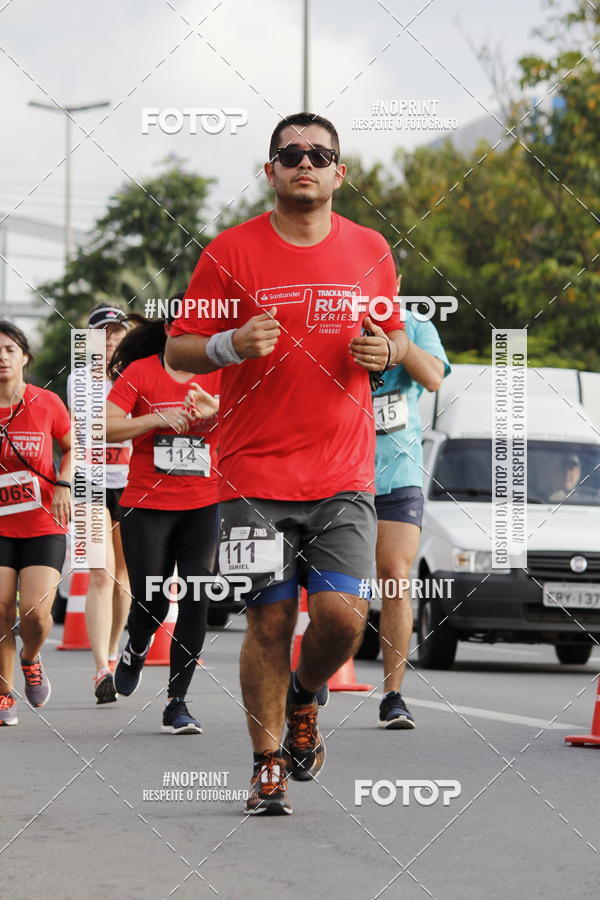 Buy your photos of the eventSantander Track & Field Run Series - Shopping Tambor on Fotop